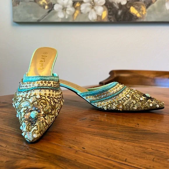 Drama Unique Light Teal Embroidered Beaded Mule Slip on Shoe Size 8 - Picture 1 of 14